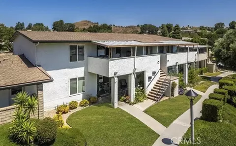 19716 Avenue Of The Oaks, Newhall, CA 91321