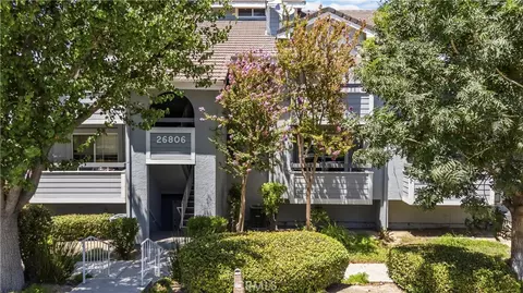 26806 Claudette St #323, Canyon Country, CA 91351