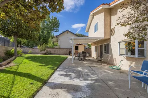 Exterior - 28166 Ebb Ct, Saugus, CA 91350 photo 4 of 7