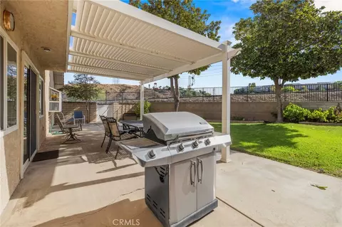Exterior - 28166 Ebb Ct, Saugus, CA 91350 photo 1 of 7