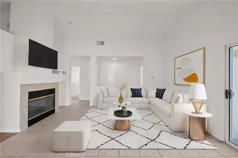 Living - 27683 Ron Rdg, Saugus, CA 91350 photo 7 of 10