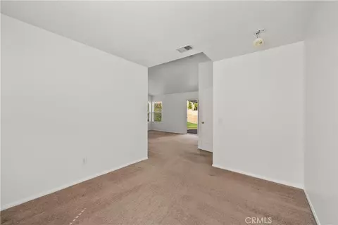 Entry Way - 27683 Ron Rdg, Saugus, CA 91350 photo 2 of 2
