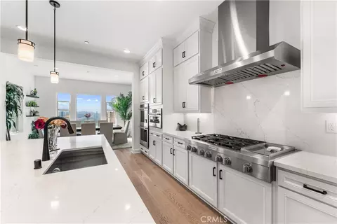 Kitchen - 21212 Rockview Ter, Chatsworth, CA 91311 photo 3 of 3