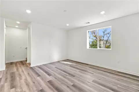 Living - 558 Via Zibello, Camarillo, CA 93012 photo 5 of 8