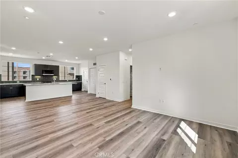 Living - 558 Via Zibello, Camarillo, CA 93012 photo 6 of 8
