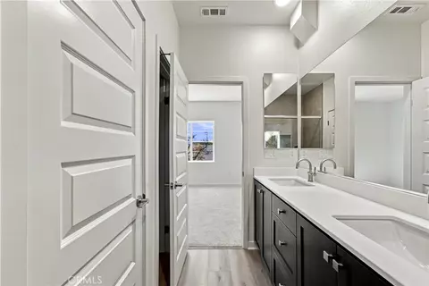 Entry Way - 558 Via Zibello, Camarillo, CA 93012 photo 7 of 9