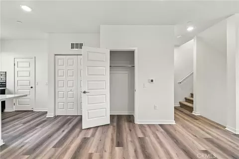 Entry Way - 558 Via Zibello, Camarillo, CA 93012 photo 2 of 9