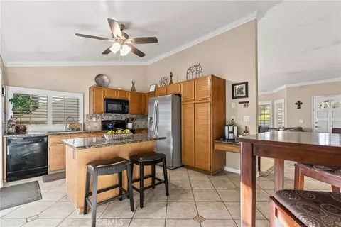 Kitchen - 22456 Barcotta Dr, Saugus, CA 91350 photo 6 of 6