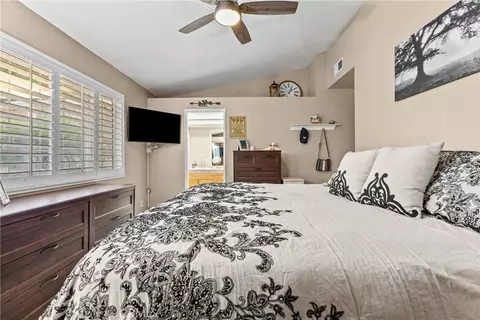 Bedroom - 22456 Barcotta Dr, Saugus, CA 91350 photo 5 of 6
