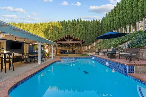 Exterior - 22456 Barcotta Dr, Saugus, CA 91350 photo 2 of 17