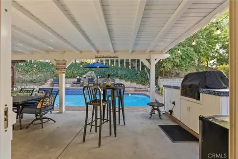 Exterior - 22456 Barcotta Dr, Saugus, CA 91350 photo 8 of 17