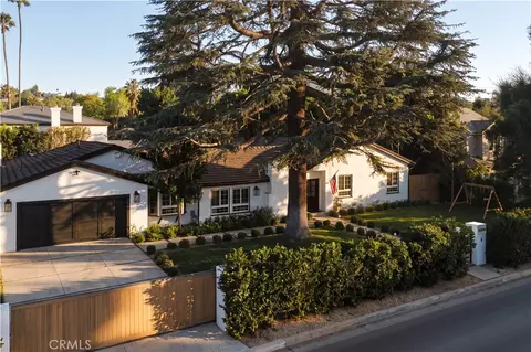 16206 Morrison St, Encino, CA 91436