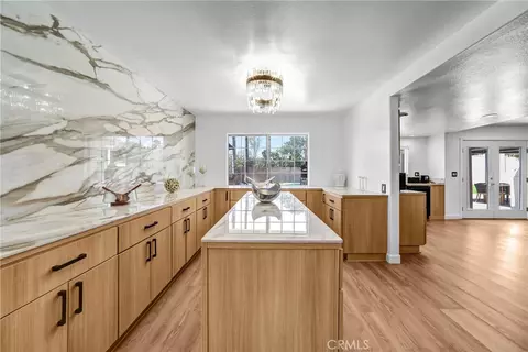 11001 Limerick, Chatsworth, CA 91311