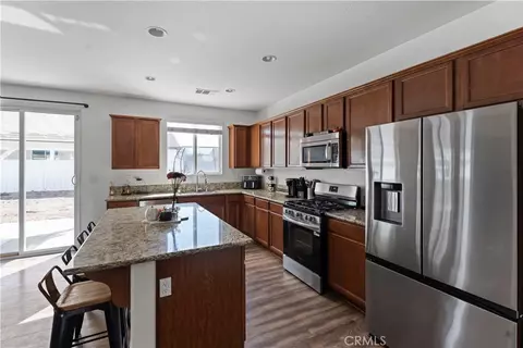 Kitchen - 3034 W Jackman St, Lancaster, CA 93536 photo 2 of 2