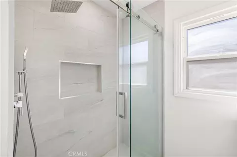 Bath - 8045 Lesner, Van Nuys, CA 91406 photo 2 of 3
