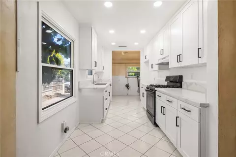 Entry Way - 8045 Lesner, Van Nuys, CA 91406 photo 1 of 1