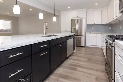 Kitchen - 28108 Oaklar Dr, Saugus, CA 91350 photo 3 of 3