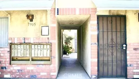 7905 Agnes #12, North Hollywood, CA 91605