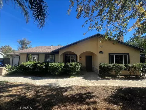 13802 Montero Ave, Sylmar, CA 91342