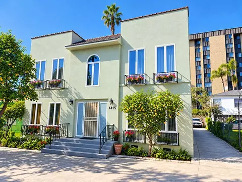 1415 N Mariposa, Los Angeles, CA 90027