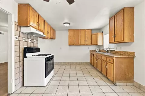Kitchen - 431 E Rosslynn, Fullerton, CA 92832 photo 1 of 2
