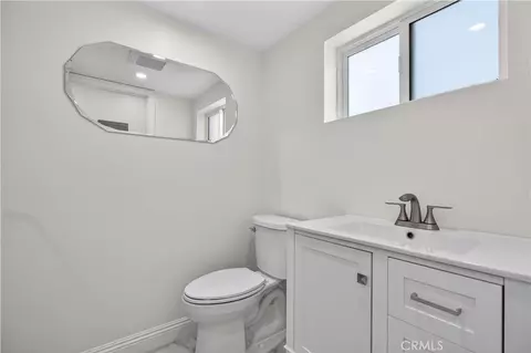 Bath - 7515 Mcgroarty, Tujunga, CA 91042 photo 1 of 7