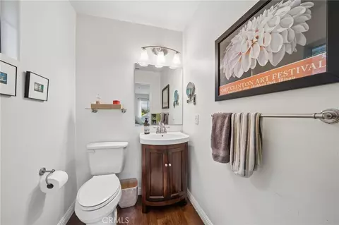 Bath - 25053 Wheeler Rd, Newhall, CA 91321 photo 5 of 5
