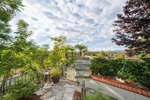 Exterior - 25053 Wheeler Rd, Newhall, CA 91321 photo 12 of 17