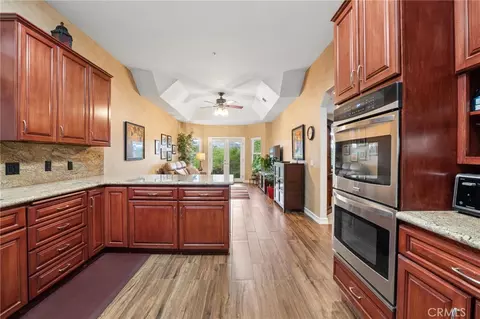 Entry Way - 25053 Wheeler Rd, Newhall, CA 91321 photo 2 of 4