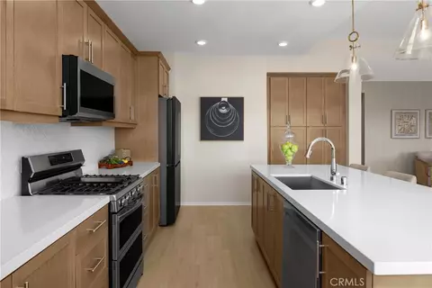 Kitchen - 24809 Dreamfield Ln, Menifee, CA 92585 photo 2 of 2