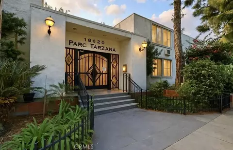 18620 Hatteras #104, Tarzana, CA 91356