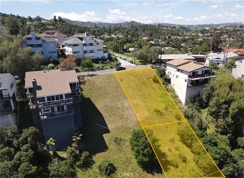 21478 Iglesia Dr, Woodland Hills, CA 91364