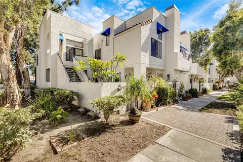 Exterior - 722 Park Shadow Ct, Baldwin Park, CA 91706 photo 7 of 8