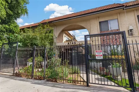 8746 Tobias Ave #6, Panorama City, CA 90402