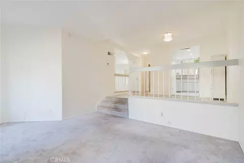 Living - 3330 Darby St #305, Simi Valley, CA 93063 photo 3 of 6