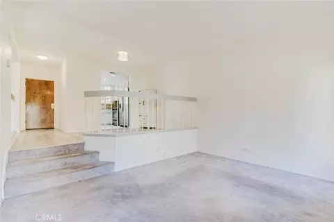 Living - 3330 Darby St #305, Simi Valley, CA 93063 photo 2 of 6
