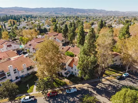 View/Area - 3330 Darby St #305, Simi Valley, CA 93063 photo 5 of 6