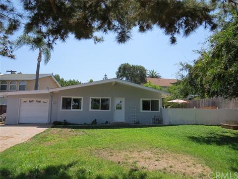 1043 Prospect Pl, Vista, CA 92081 photo 1