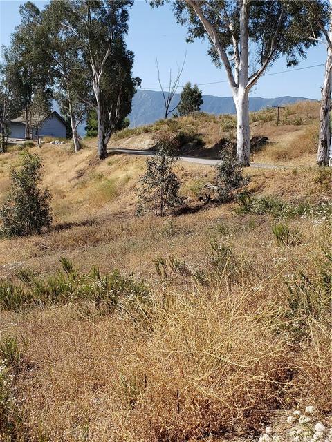 71 Howlett, Lake Elsinore, CA 92530