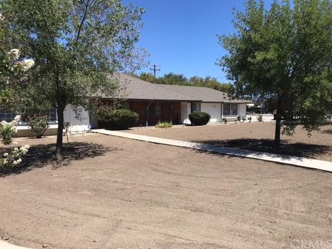 700 Smith Rd, Hemet, CA 92544 photo 1