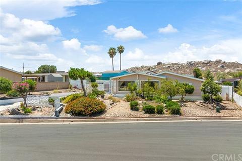 370 Coral Hills Rd, Perris, CA 92570 photo 1