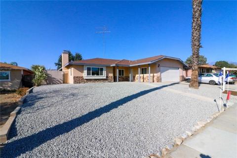 2330 E Devonshire Ave, Hemet, CA 92544 photo 1