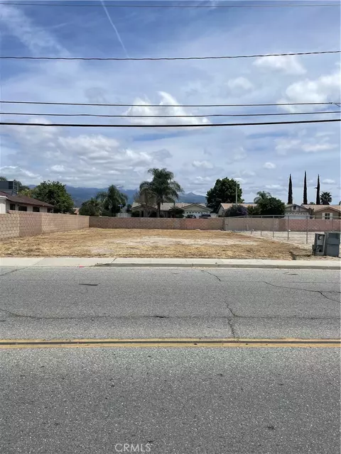 735 S Hewitt St, San Jacinto, CA 92583