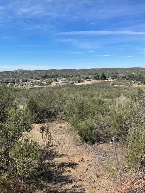 65 Madera Dr, Hemet, CA 92544