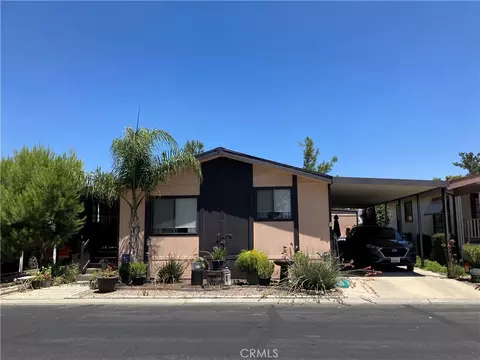 1300 W Menlo Ave #102, Hemet, CA 92543
