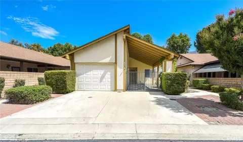 641 W Villa Chaparral Rd, San Jacinto, CA 92583