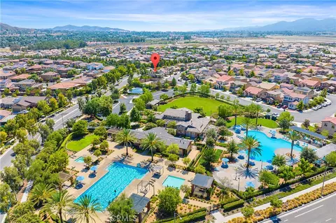 29302 Linden Pl, Lake Elsinore, CA 92530