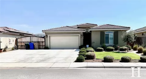 304 Hammersmith Dr, Bakersfield, CA 93314
