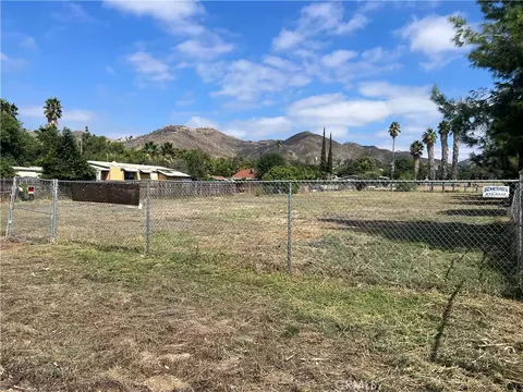 33200 Mission Trl, Wildomar, CA 92595