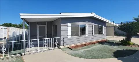 334 Ancla Ln, Hemet, CA 92543